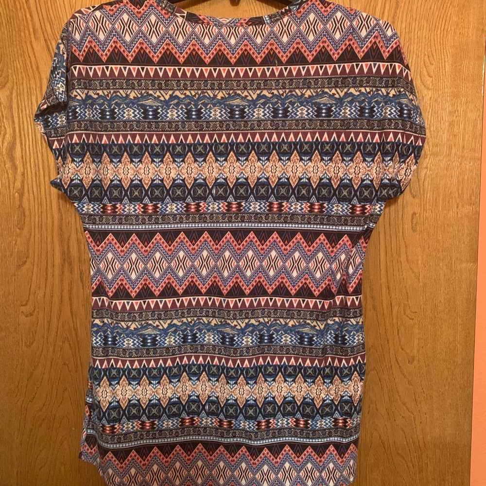 Super cute charming Charlie size small top - Picture 4 of 5